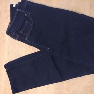 Levi's Mid Rise Skinny Jeans